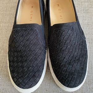 Black M. Gemi Cerchio Slip ons